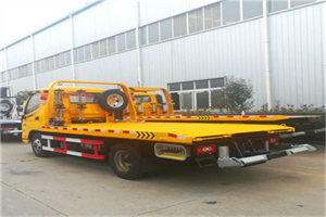 旧宫附近拖车救援搭电